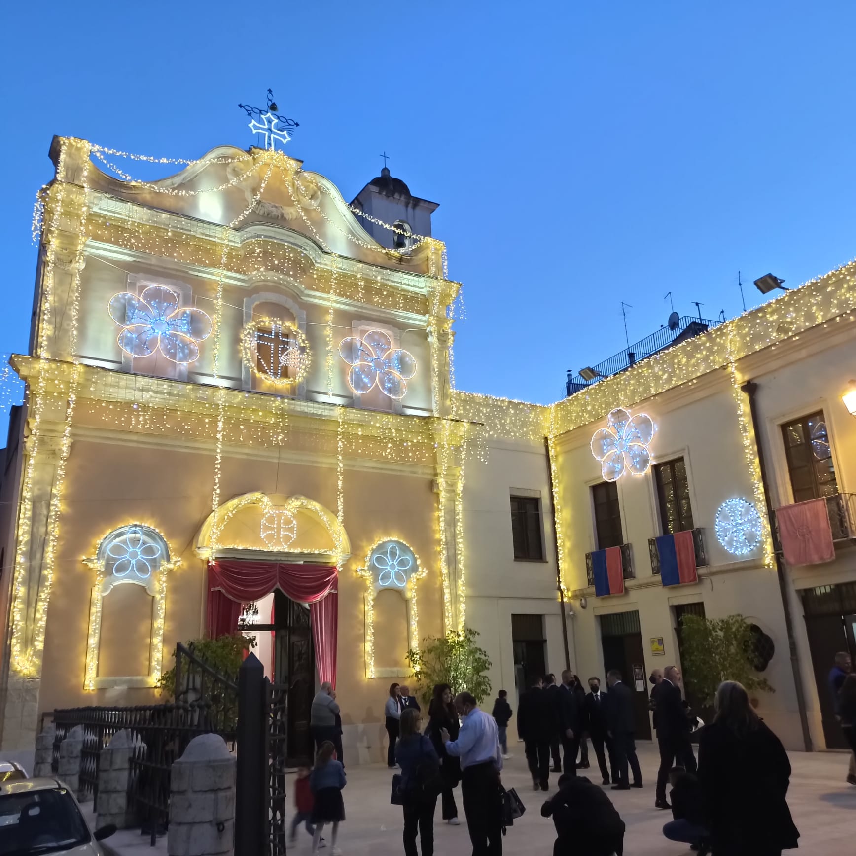 Sant'Efisio - Cagliari luminarie chiesa sardegna